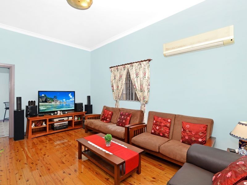 3 Pile Street, Dulwich Hill NSW 2203