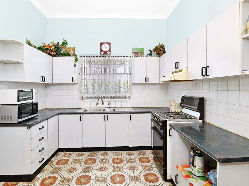 3 Pile Street, Dulwich Hill NSW 2203