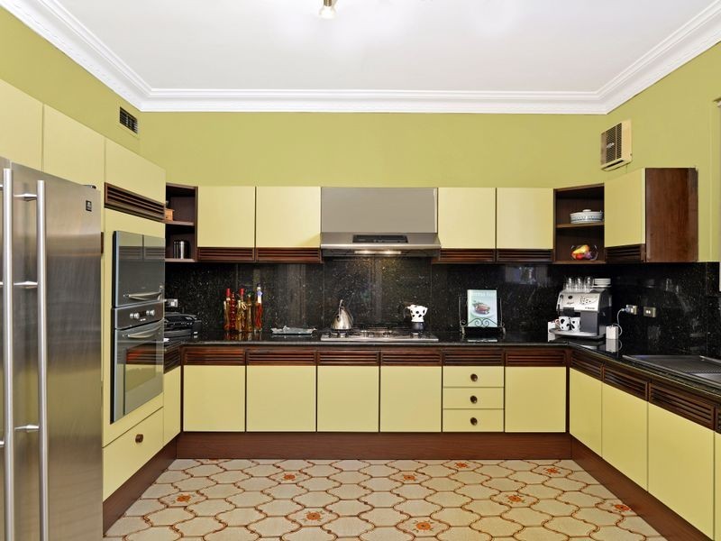 2B St Pauls Close, Burwood NSW 2134