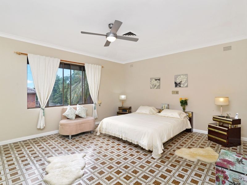 2B St Pauls Close, Burwood NSW 2134