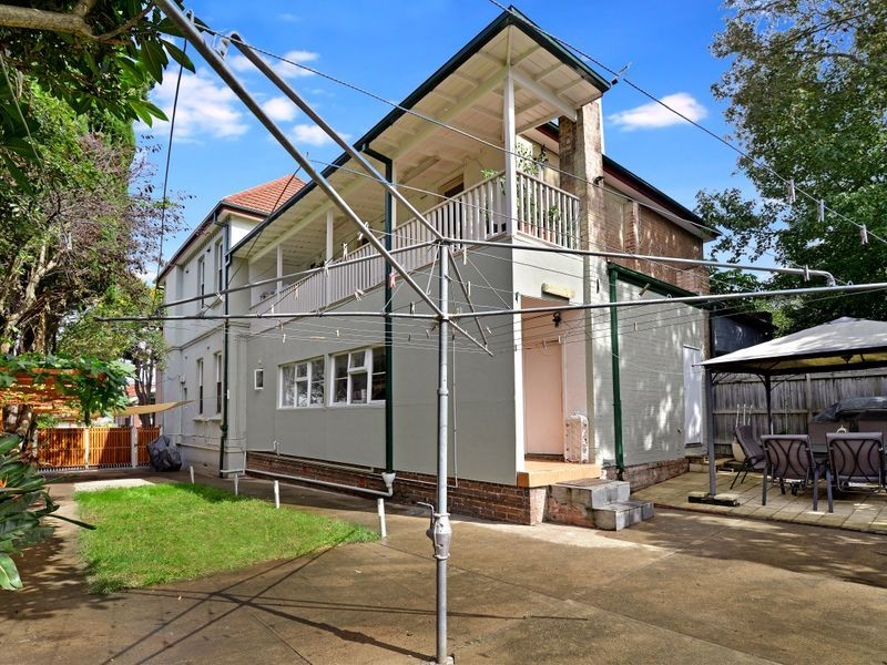 1 Gladstone Street, Burwood NSW 2134