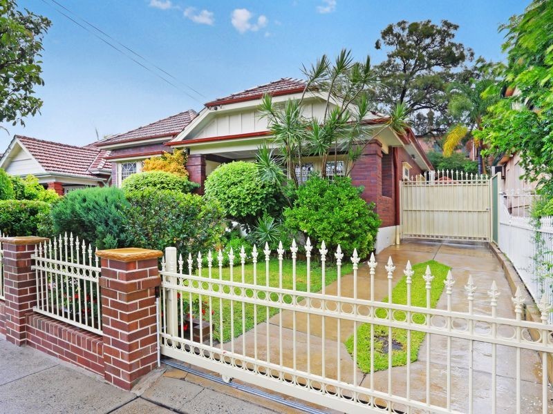 13 Weldon Street, Burwood NSW 2134