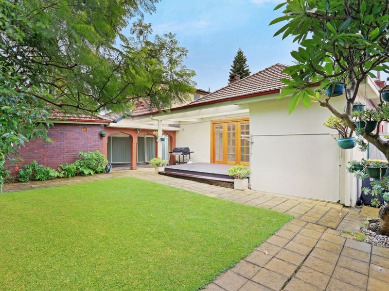 13 Weldon Street, Burwood NSW 2134