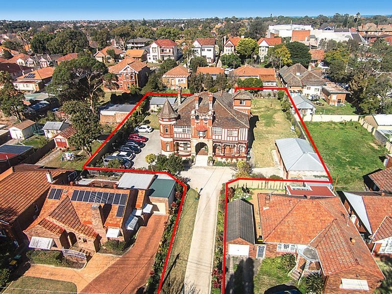 16 Brooklyn Street, Burwood NSW 2134