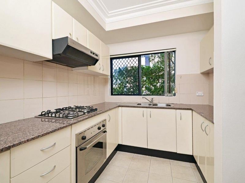 2/30 Gordon Street, Burwood NSW 2134