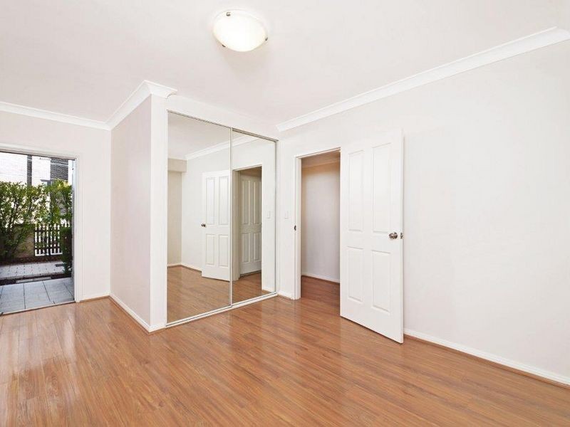 2/30 Gordon Street, Burwood NSW 2134