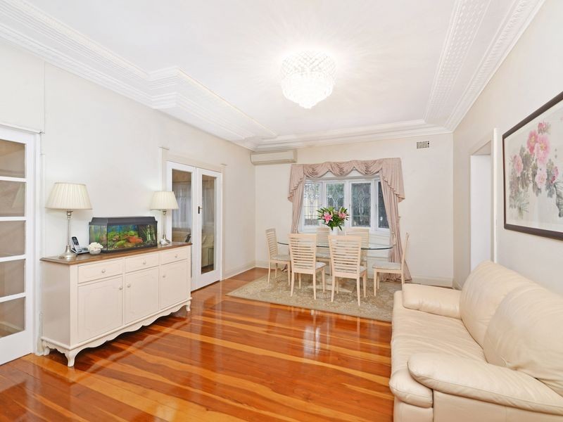 2 Ilfracombe Avenue, Burwood NSW 2134