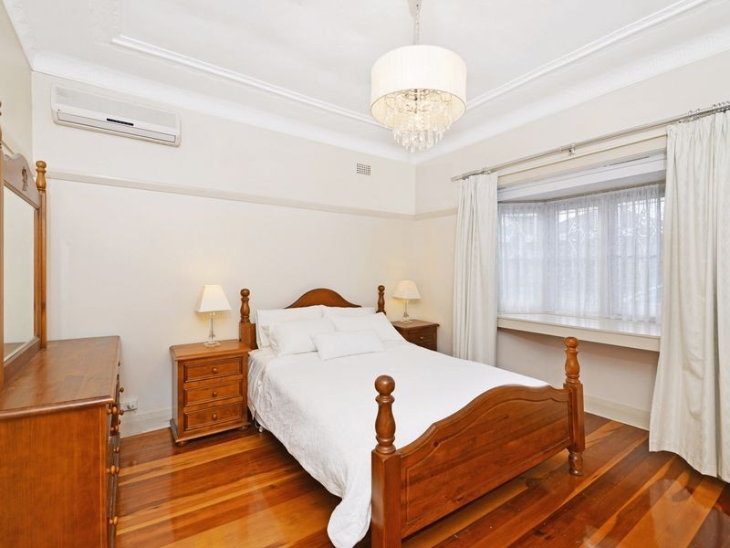 2 Ilfracombe Avenue, Burwood NSW 2134