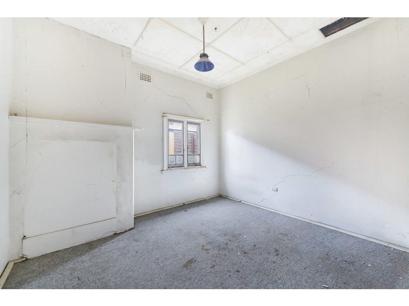 8 George Street, Burwood Heights NSW 2136