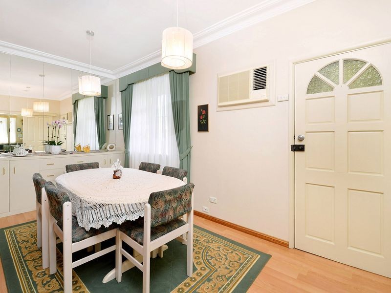 18 Clifton Avenue, Burwood NSW 2134