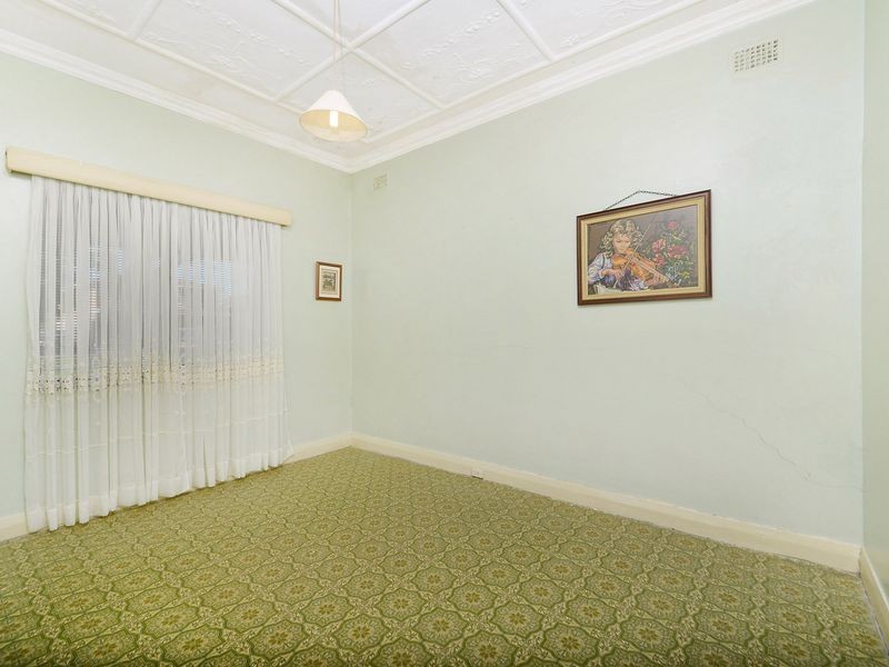 7 Luke  Avenue, Burwood NSW 2134