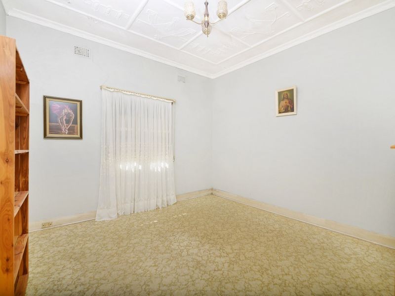 7 Luke  Avenue, Burwood NSW 2134