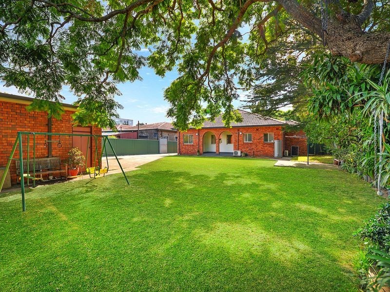 7 Simpson Avenue, Burwood NSW 2134