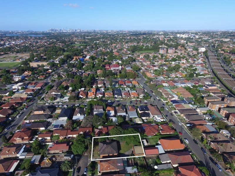 7 Simpson Avenue, Burwood NSW 2134