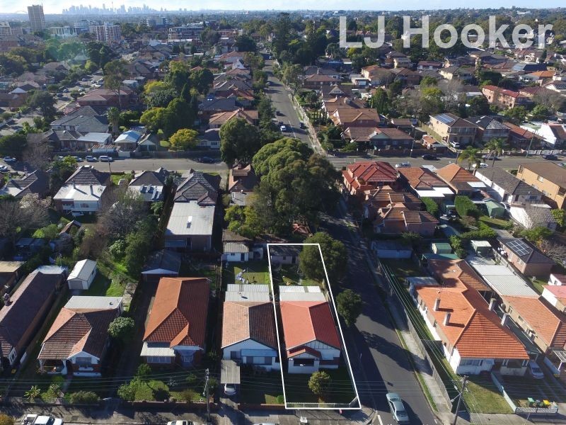 35 Woodside Avenue, Burwood NSW 2134