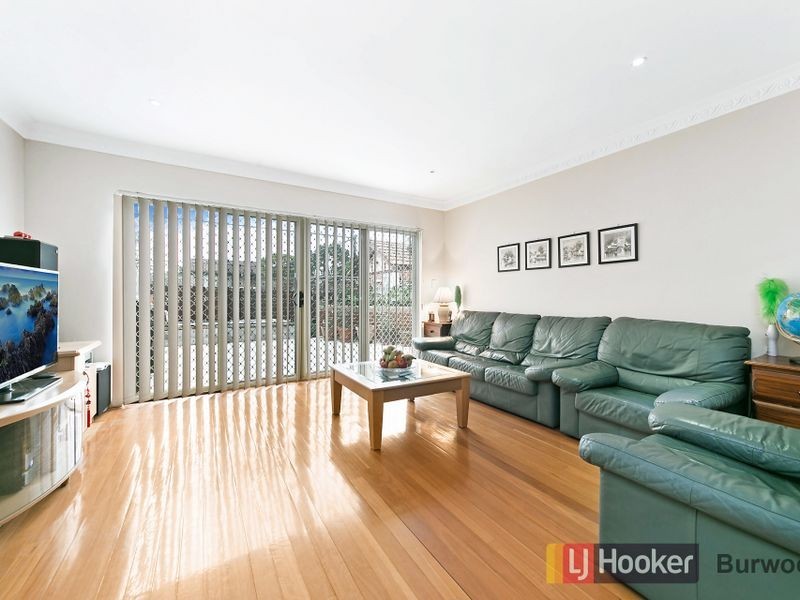 2/23 Wyatt Avenue, Burwood NSW 2134