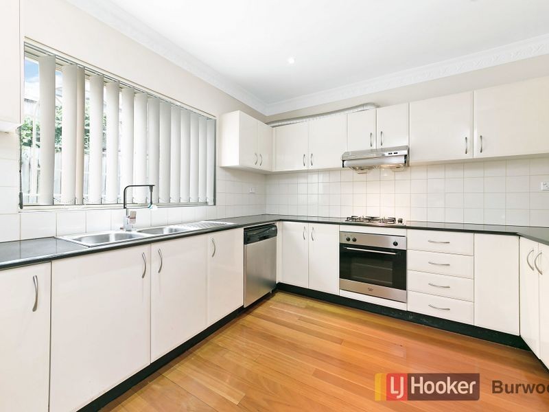 2/23 Wyatt Avenue, Burwood NSW 2134