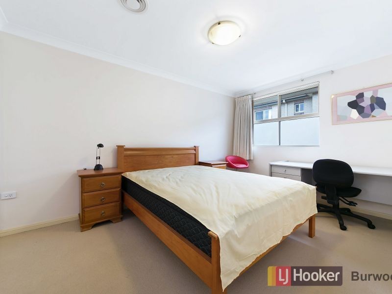 2/23 Wyatt Avenue, Burwood NSW 2134