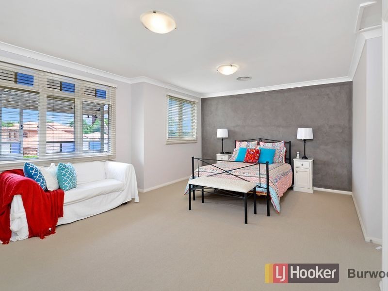 22 Sunbeam Avenue, Burwood NSW 2134