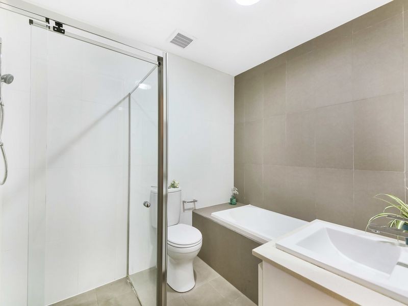 2/92 Liverpool Road, Burwood Heights NSW 2136