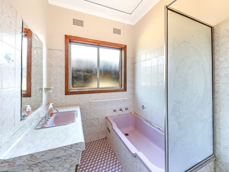 42 Clarence Street, Merrylands NSW 2160