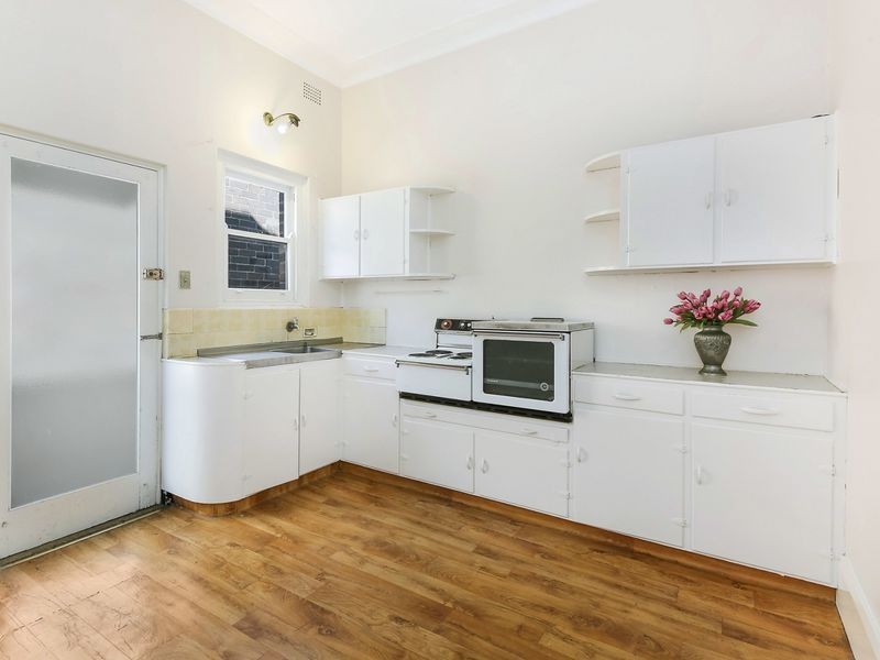 6 Wyalong Street, Burwood NSW 2134