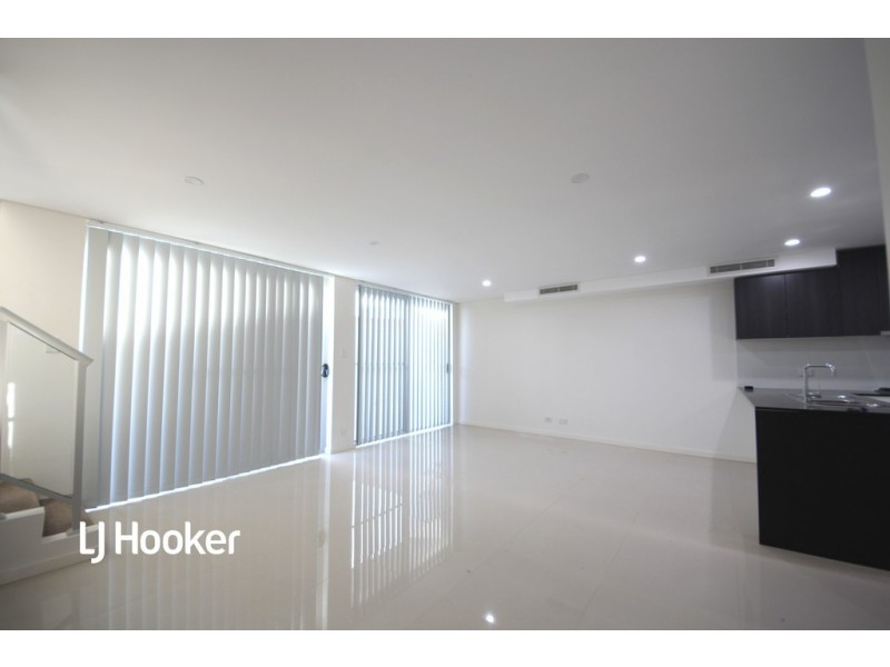 2/9 Rogers Street, Roselands NSW 2196