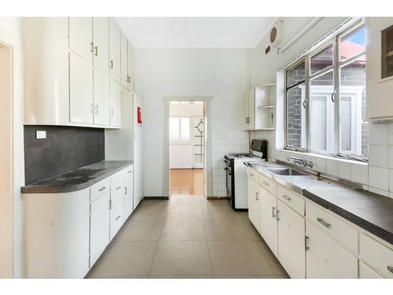 14 Brooklyn Street, Burwood NSW 2134