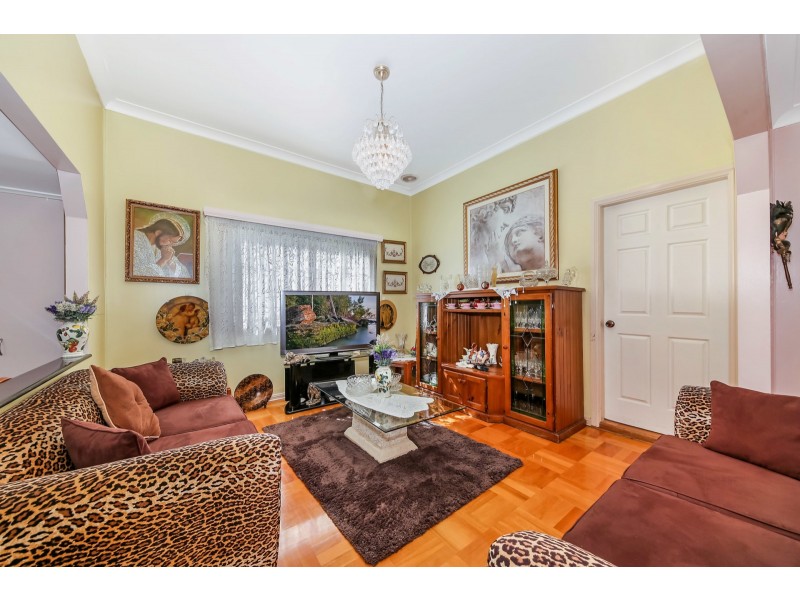 5 Ivy Street, Canterbury NSW 2193