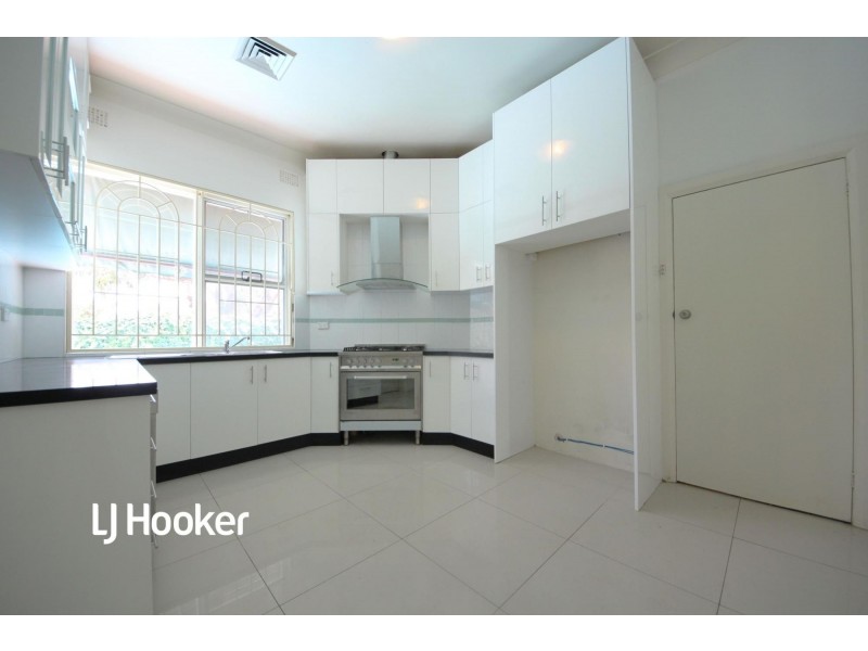 28 Loftus Street, Ashfield NSW 2131