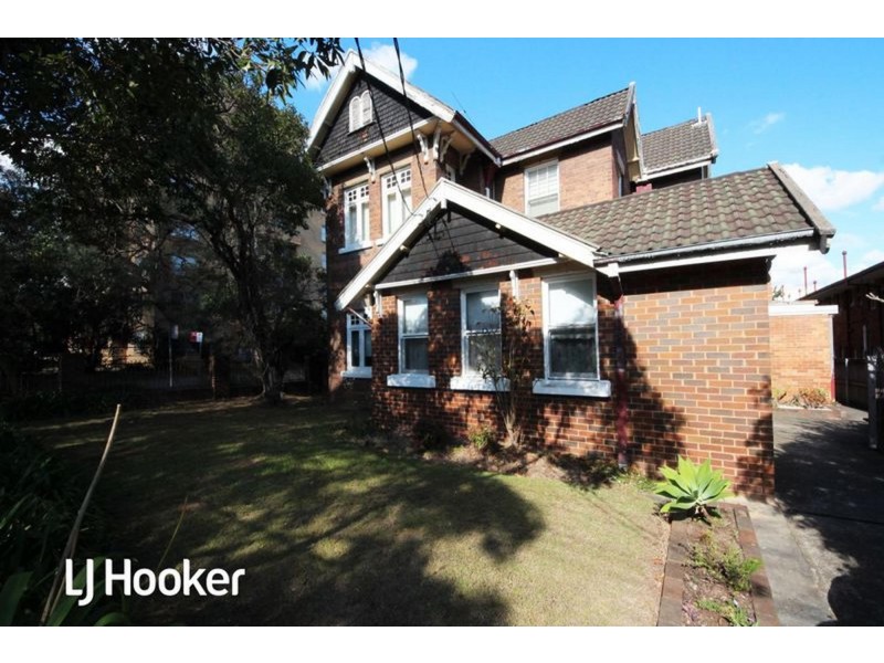 8/4 Everton Road, Strathfield NSW 2135