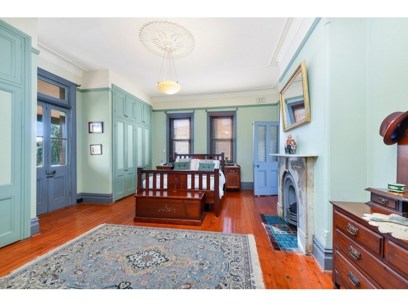 18 Gordon Street, Burwood NSW 2134