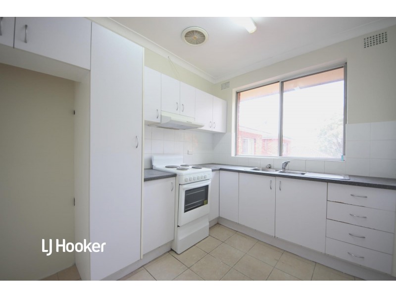 4/21 Ridgewell Street, Roselands NSW 2196