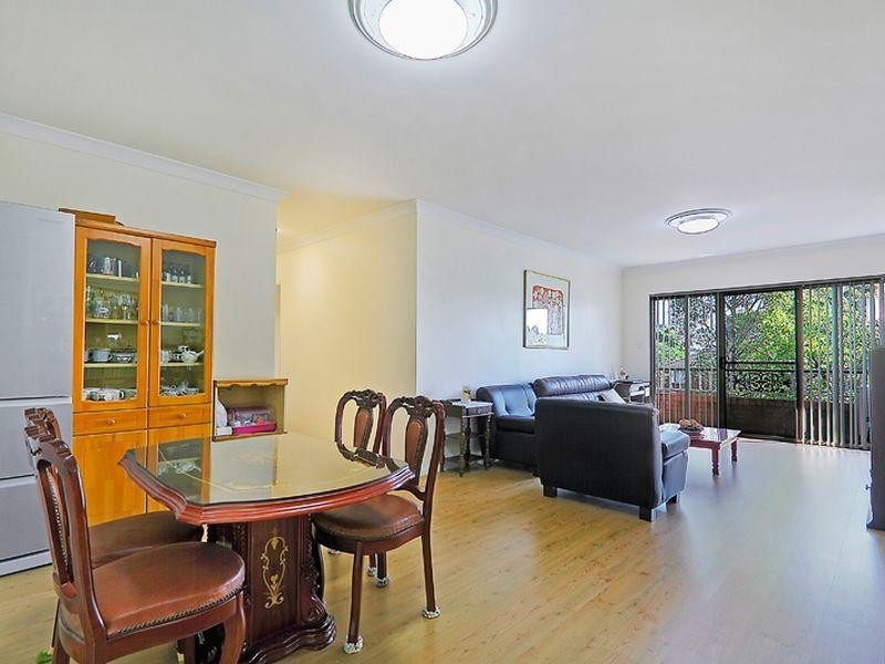 8/76 The Boulevarde, Strathfield NSW 2135