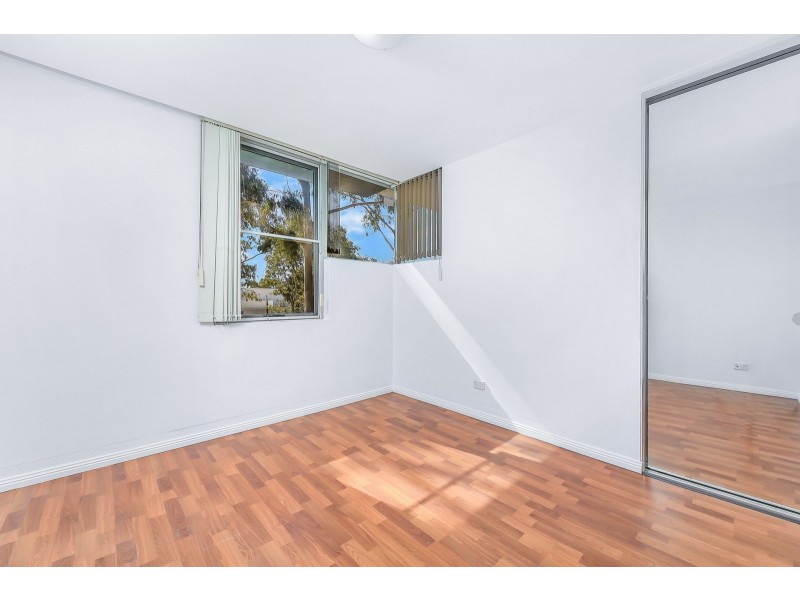 4/5 Mockridge Avenue, Newington NSW 2127