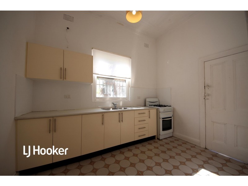 1/1 Loftus Street, Ashfield NSW 2131