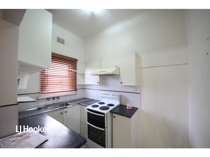 2/18 Railway Parade, Burwood NSW 2134