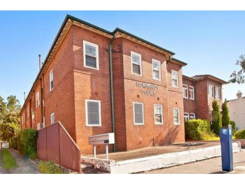 2/18 Railway Parade, Burwood NSW 2134