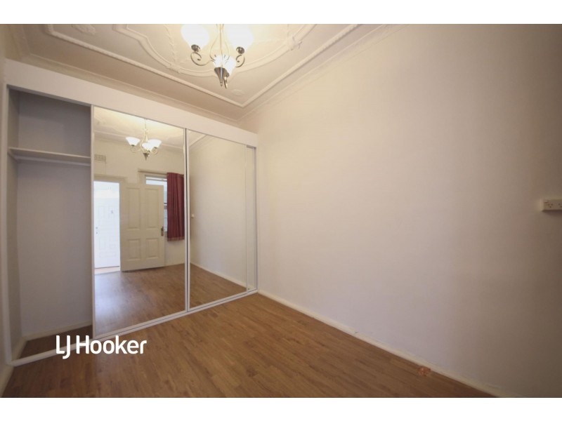 2/1 Gladstone Street, Burwood NSW 2134