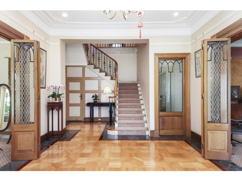 4 Woodside Avenue, Burwood NSW 2134