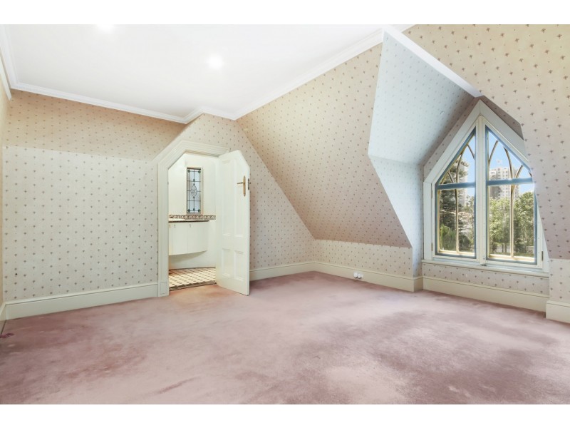 4 Woodside Avenue, Burwood NSW 2134