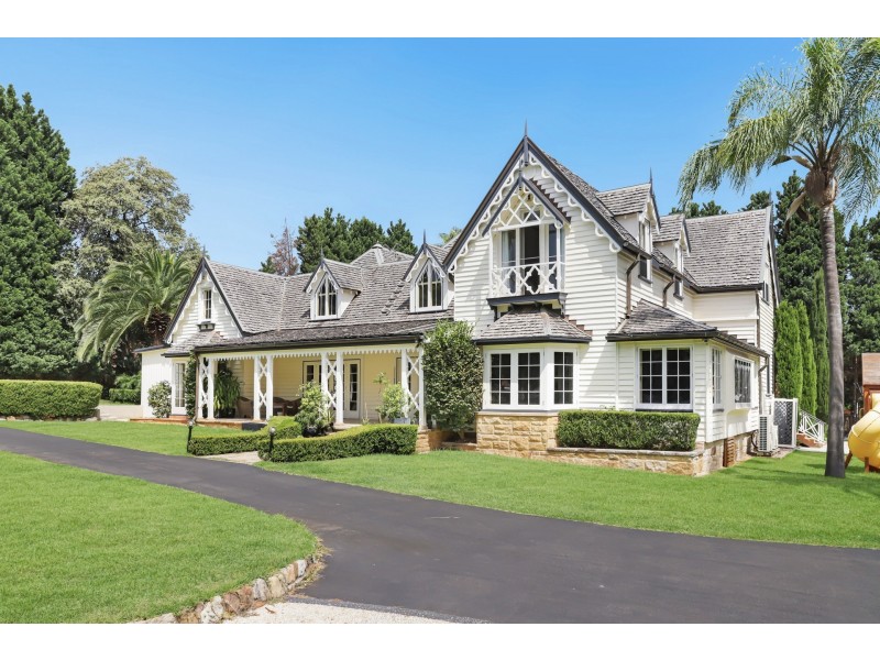 4 Woodside Avenue, Burwood NSW 2134