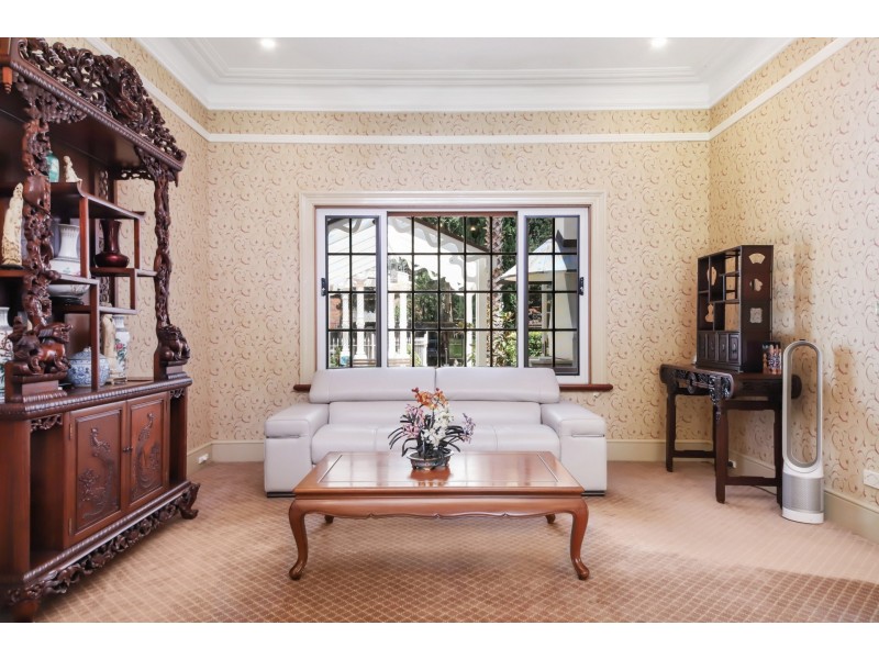 4 Woodside Avenue, Burwood NSW 2134