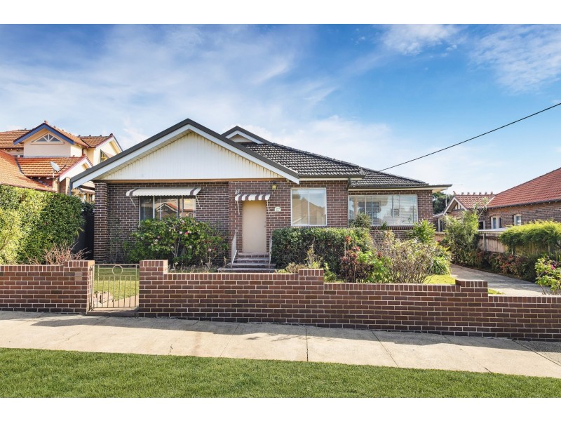27 Sunbeam Avenue, Burwood NSW 2134