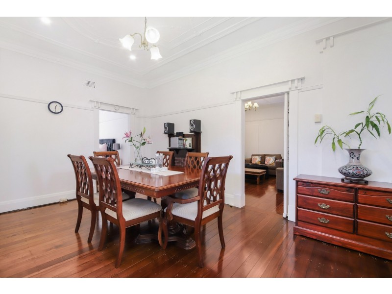 27 Sunbeam Avenue, Burwood NSW 2134