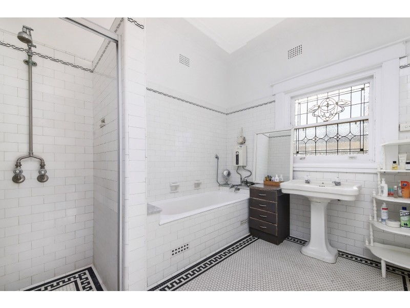 27 Sunbeam Avenue, Burwood NSW 2134