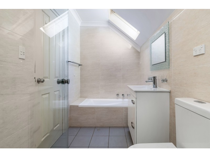 8/23 Cheltenham Road, Croydon NSW 2132