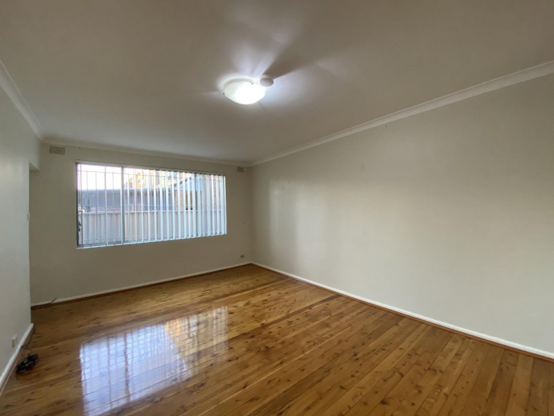 2/21 Ridgewell Street, Roselands NSW 2196