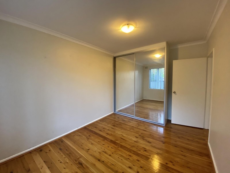 2/21 Ridgewell Street, Roselands NSW 2196