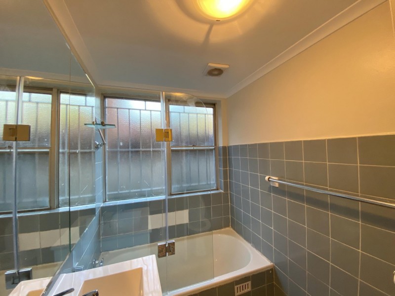 2/21 Ridgewell Street, Roselands NSW 2196